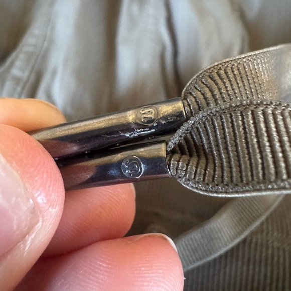 Lululemon Dance Studio Joggers size 0 - Picture 7 of 7